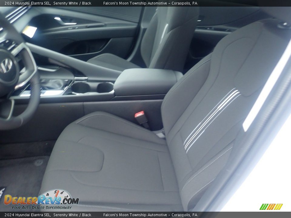 Front Seat of 2024 Hyundai Elantra SEL Photo #11