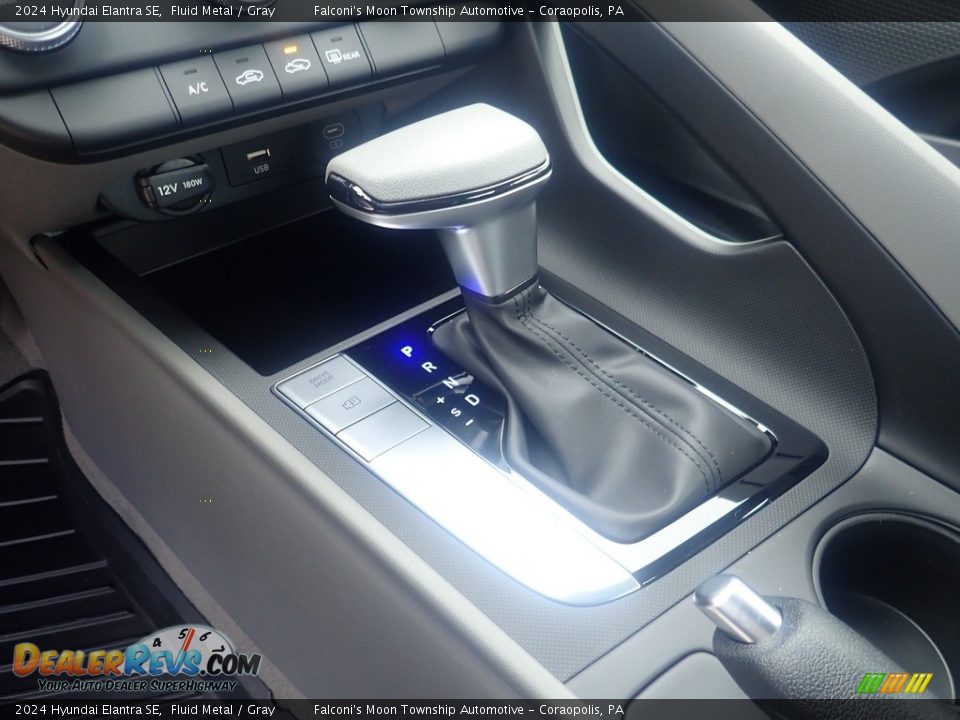 2024 Hyundai Elantra SE Shifter Photo #16