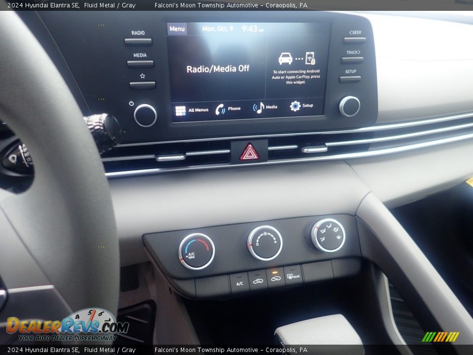 Controls of 2024 Hyundai Elantra SE Photo #17