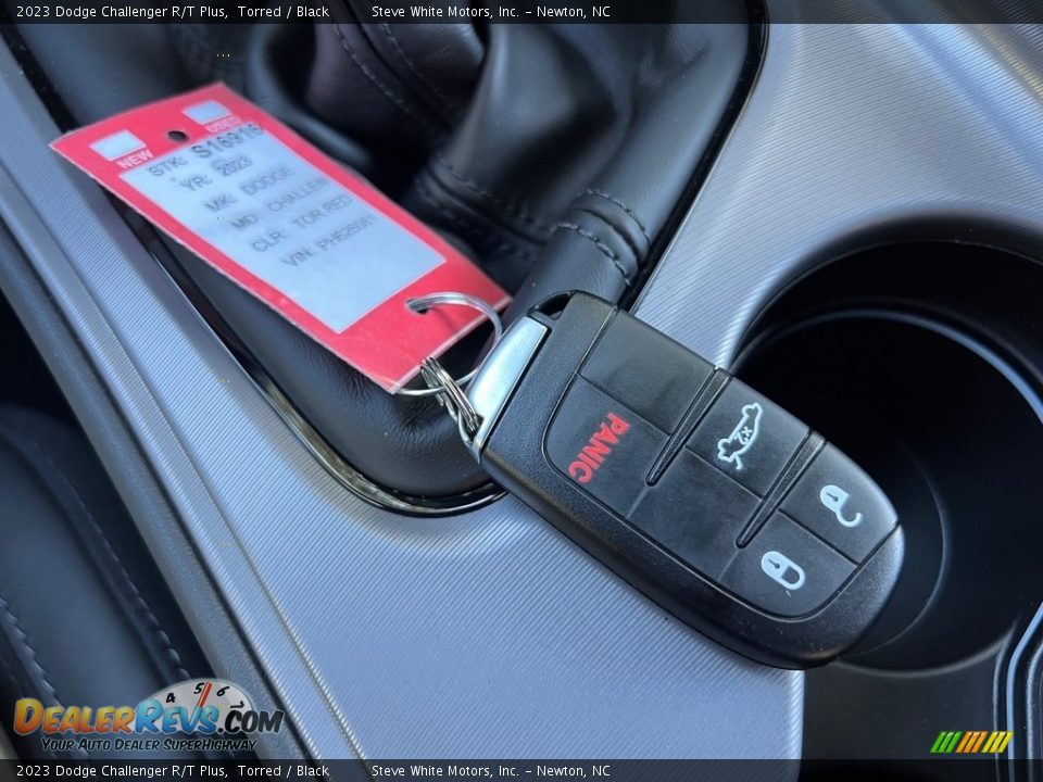 Keys of 2023 Dodge Challenger R/T Plus Photo #26