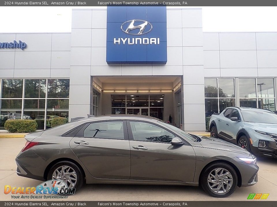 Amazon Gray 2024 Hyundai Elantra SEL Photo #1