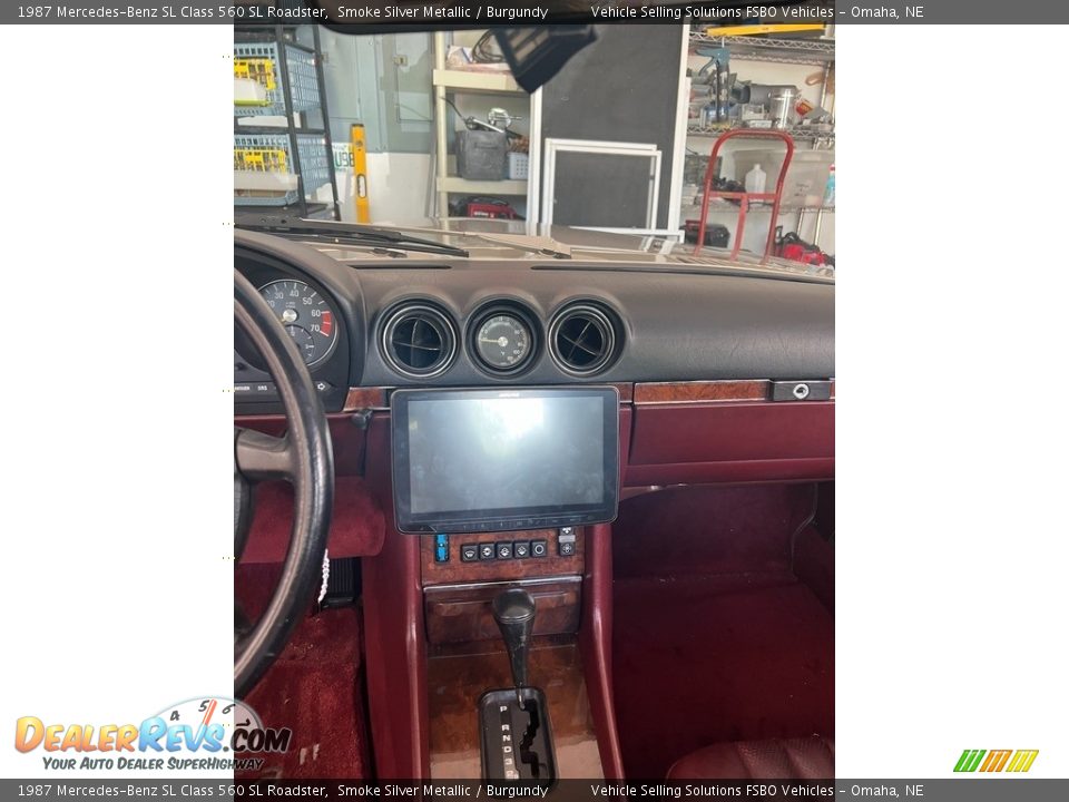 1987 Mercedes-Benz SL Class 560 SL Roadster Smoke Silver Metallic / Burgundy Photo #5