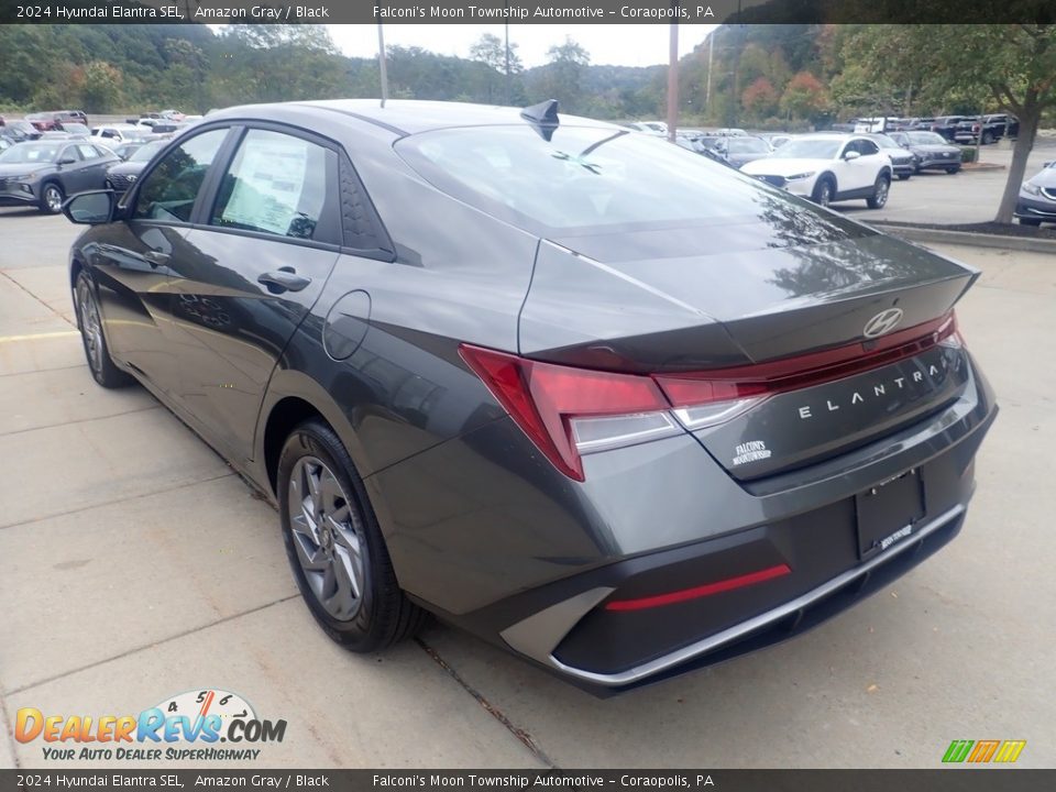 2024 Hyundai Elantra SEL Amazon Gray / Black Photo #5