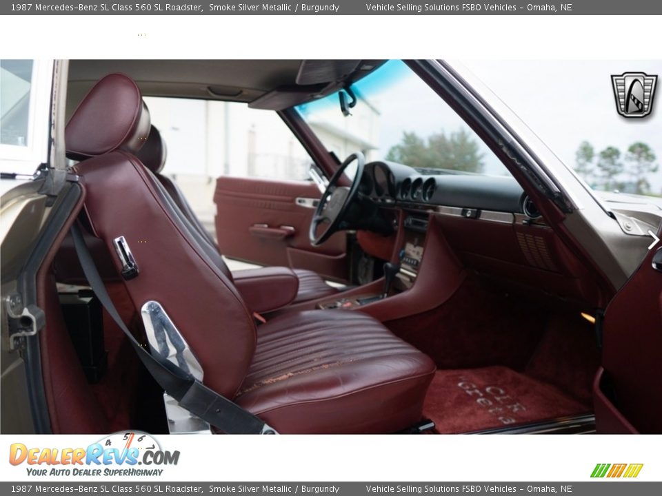 Front Seat of 1987 Mercedes-Benz SL Class 560 SL Roadster Photo #8