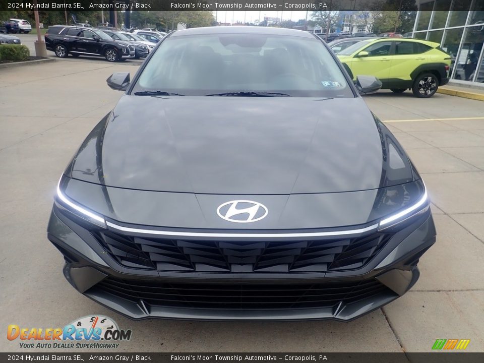 2024 Hyundai Elantra SEL Amazon Gray / Black Photo #8