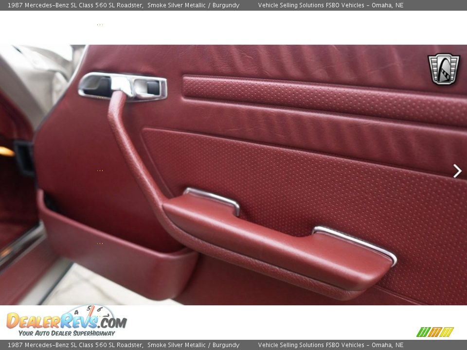 Door Panel of 1987 Mercedes-Benz SL Class 560 SL Roadster Photo #12