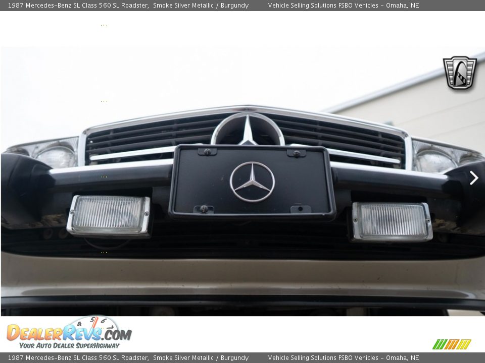 1987 Mercedes-Benz SL Class 560 SL Roadster Smoke Silver Metallic / Burgundy Photo #28