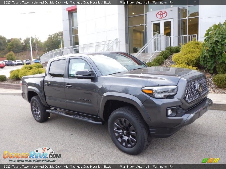 Front 3/4 View of 2023 Toyota Tacoma Limited Double Cab 4x4 Photo #1