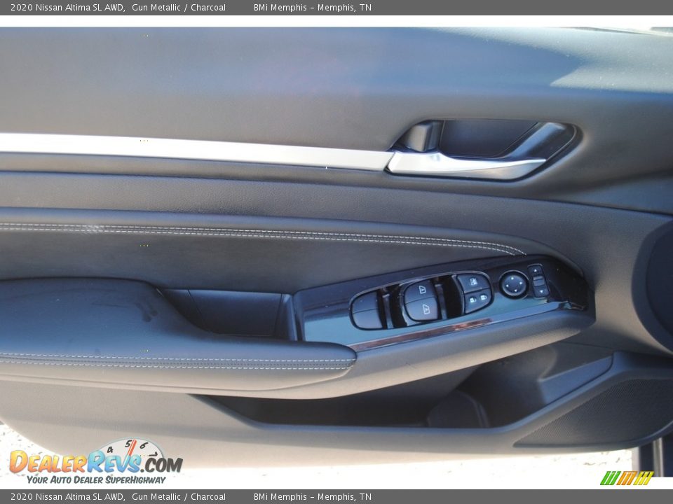 Door Panel of 2020 Nissan Altima SL AWD Photo #10