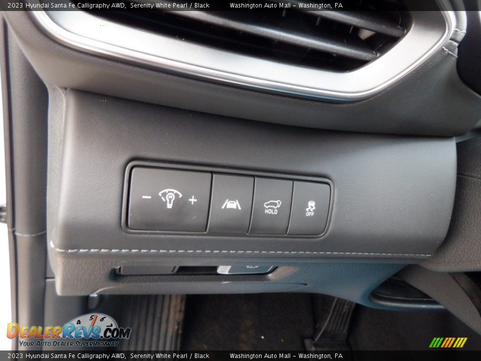 Controls of 2023 Hyundai Santa Fe Calligraphy AWD Photo #8