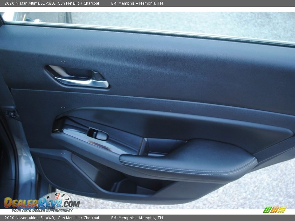 Door Panel of 2020 Nissan Altima SL AWD Photo #24