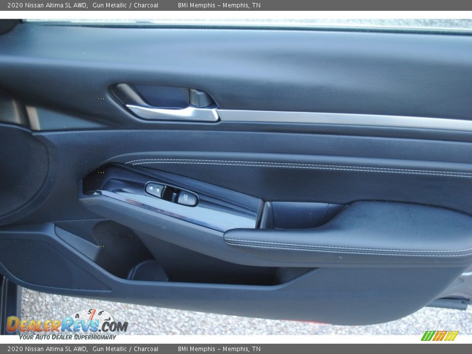 Door Panel of 2020 Nissan Altima SL AWD Photo #26