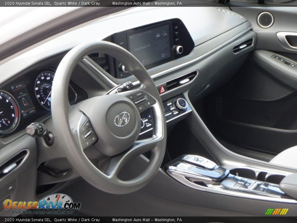 Dashboard of 2020 Hyundai Sonata SEL Photo #8