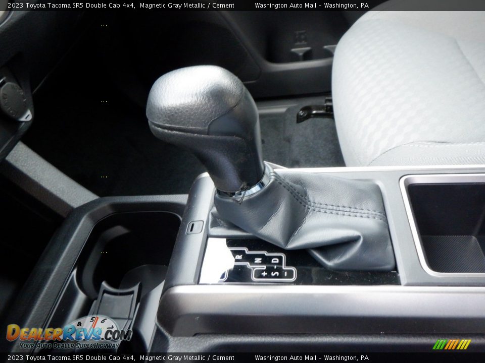 2023 Toyota Tacoma SR5 Double Cab 4x4 Shifter Photo #16