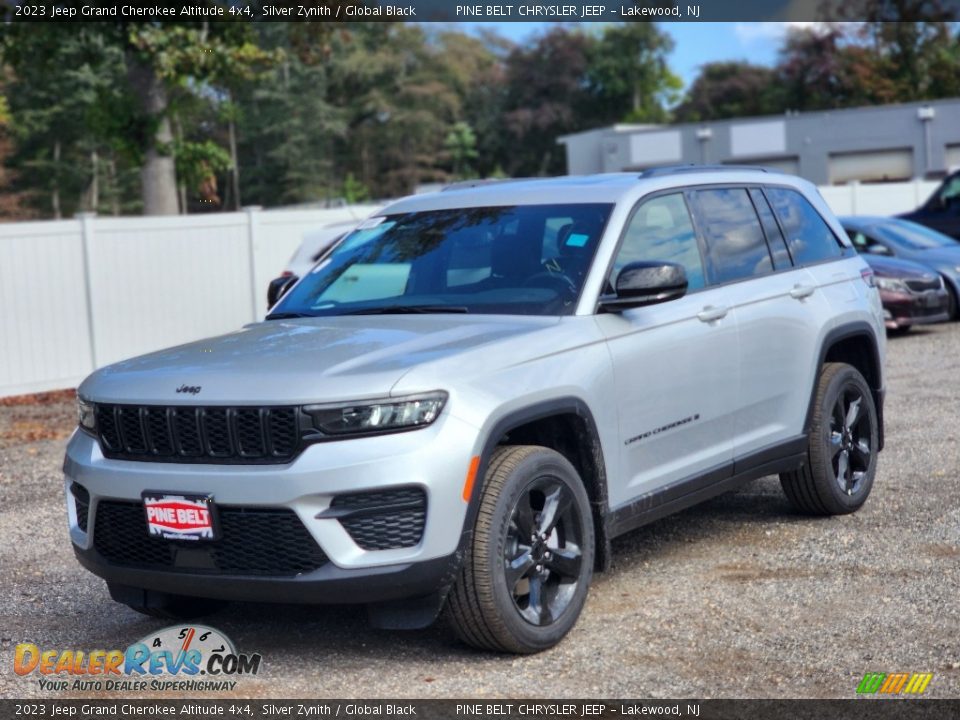 2023 Jeep Grand Cherokee Altitude 4x4 Silver Zynith / Global Black Photo #1