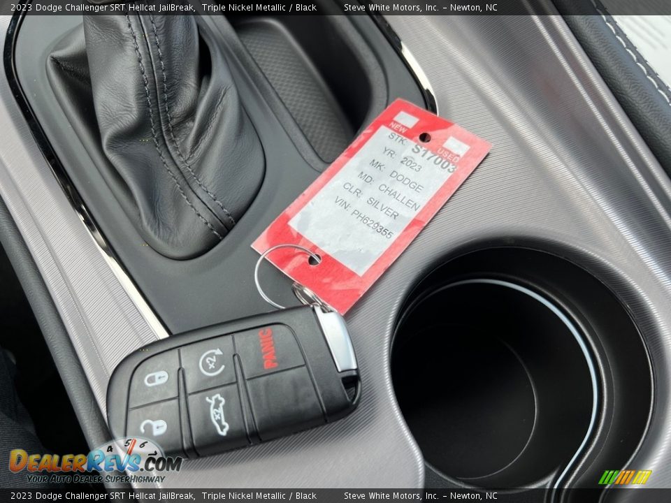 Keys of 2023 Dodge Challenger SRT Hellcat JailBreak Photo #30