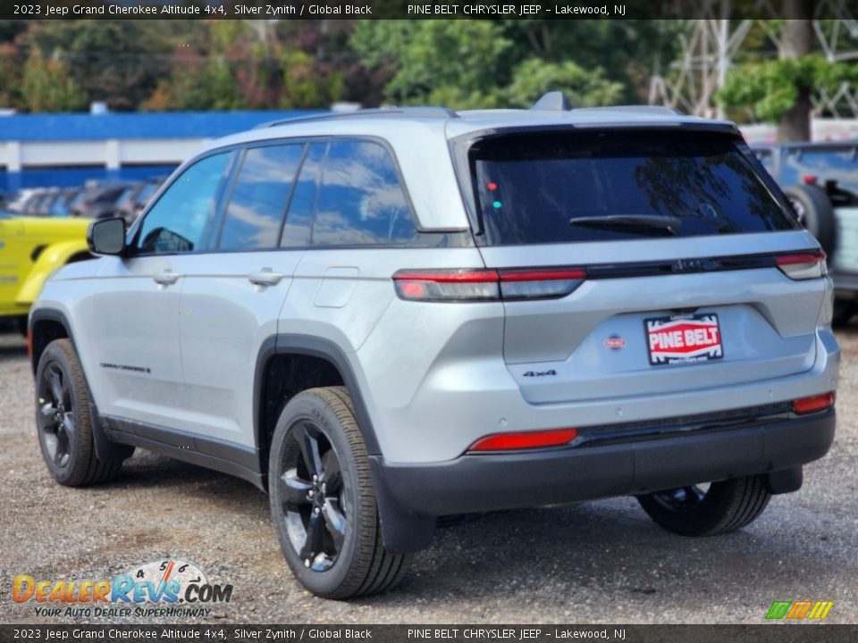 2023 Jeep Grand Cherokee Altitude 4x4 Silver Zynith / Global Black Photo #4