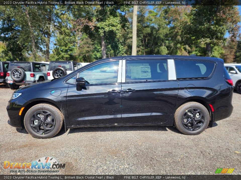 Brilliant Black Crystal Pearl 2023 Chrysler Pacifica Hybrid Touring L Photo #3