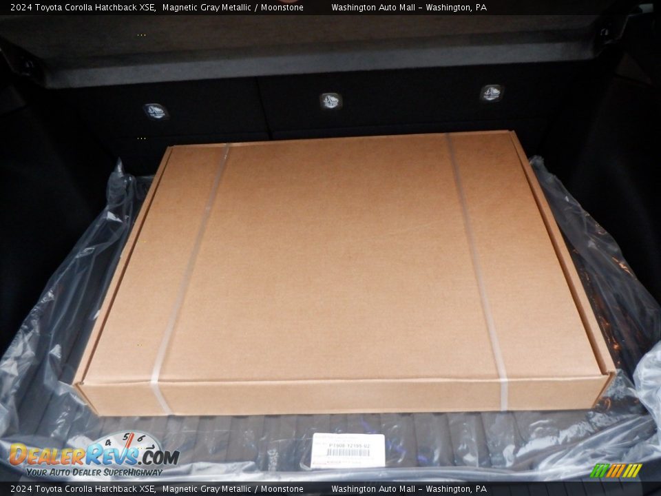 2024 Toyota Corolla Hatchback XSE Trunk Photo #30