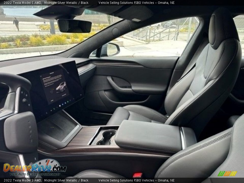 Front Seat of 2022 Tesla Model S AWD Photo #3