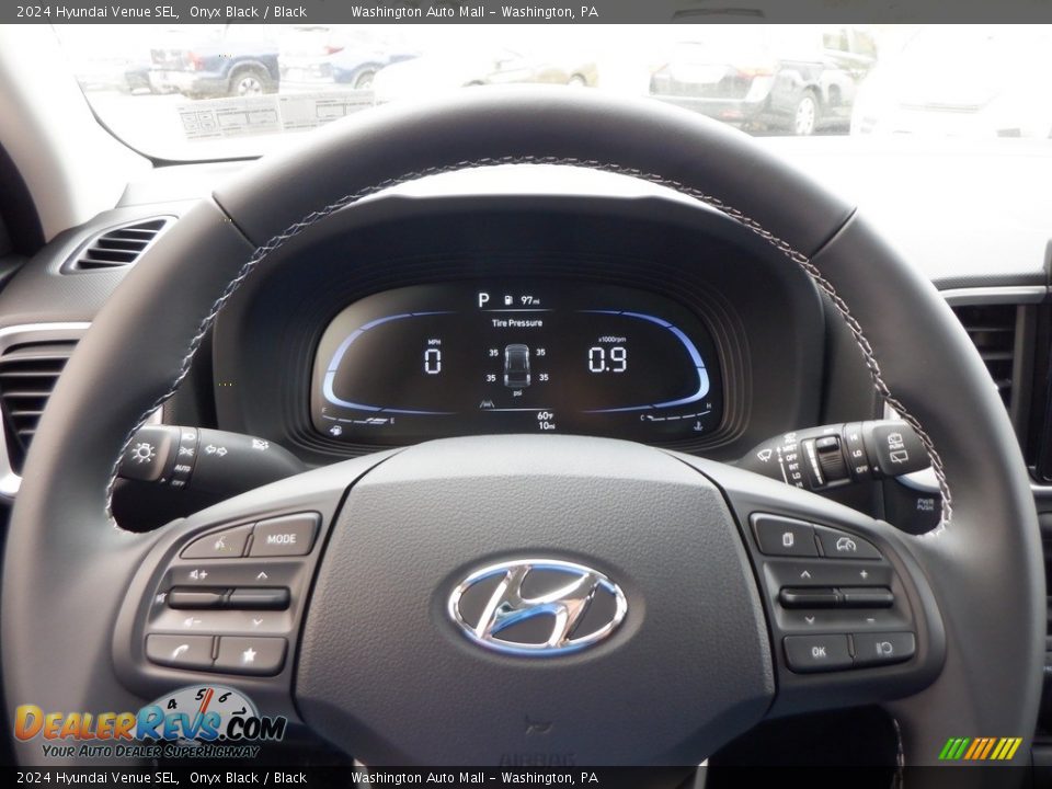 2024 Hyundai Venue SEL Onyx Black / Black Photo #19