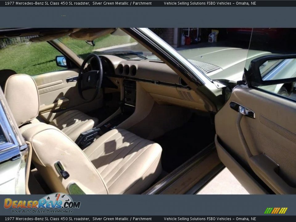Front Seat of 1977 Mercedes-Benz SL Class 450 SL roadster Photo #5