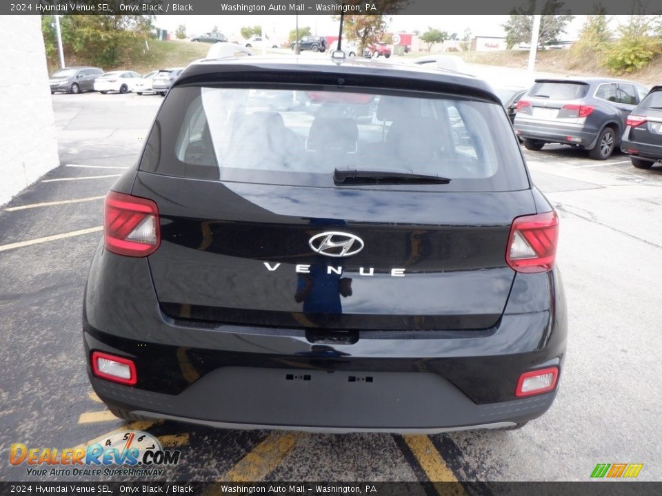 2024 Hyundai Venue SEL Onyx Black / Black Photo #7