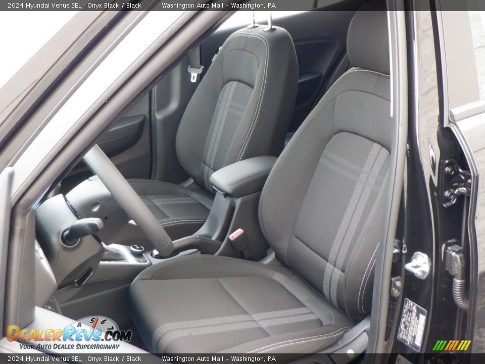 2024 Hyundai Venue SEL Onyx Black / Black Photo #11