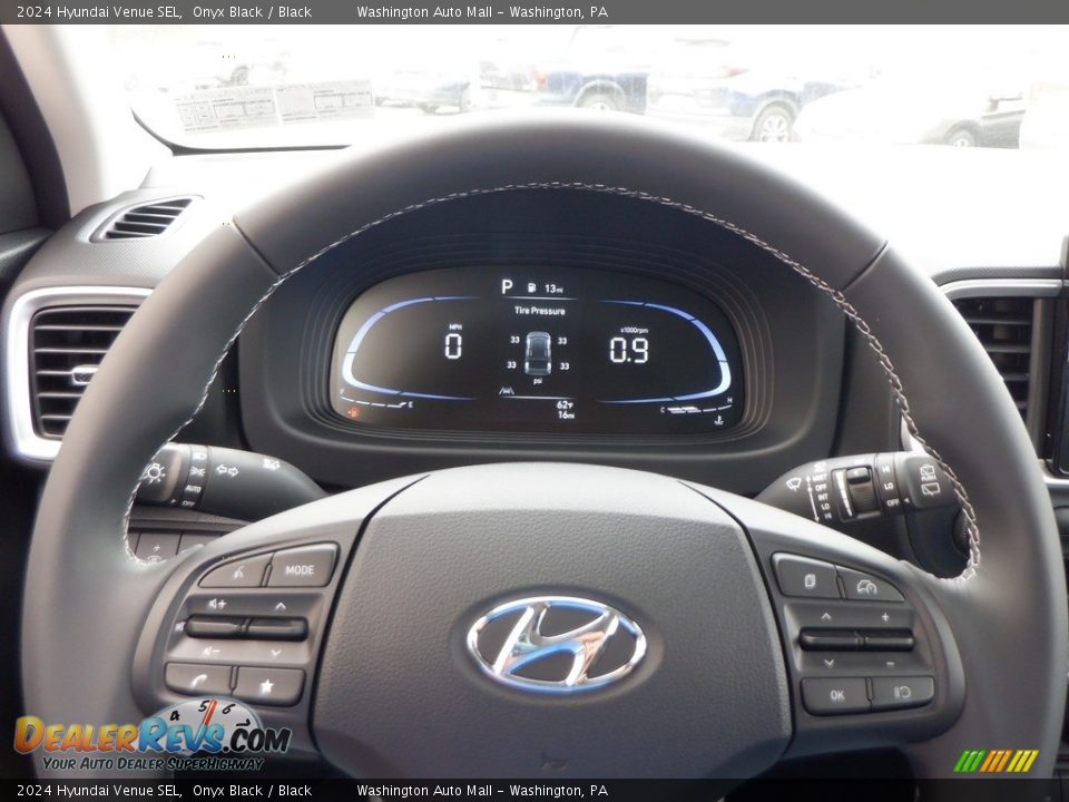 2024 Hyundai Venue SEL Onyx Black / Black Photo #19