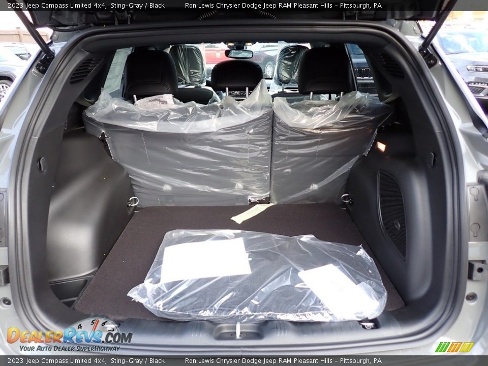 2023 Jeep Compass Limited 4x4 Trunk Photo #5