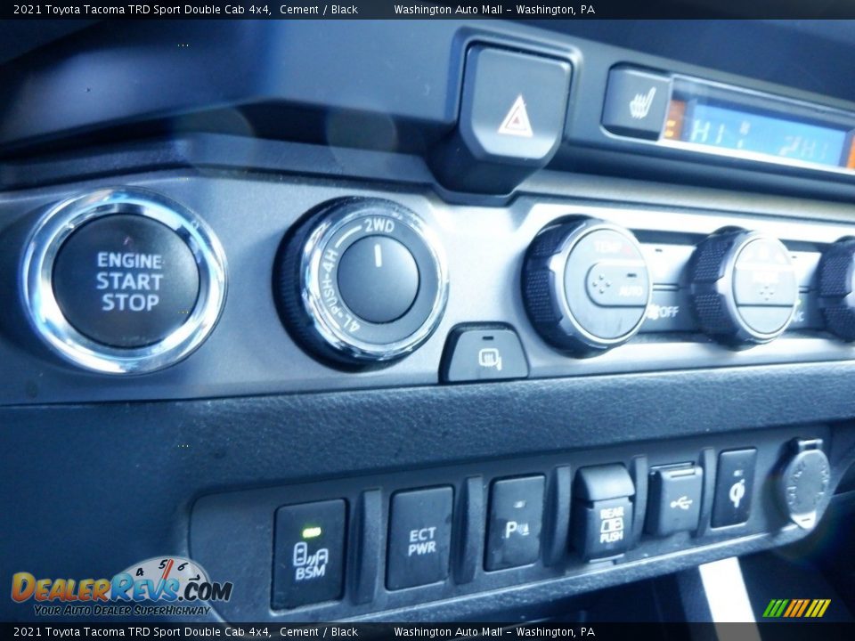 Controls of 2021 Toyota Tacoma TRD Sport Double Cab 4x4 Photo #25