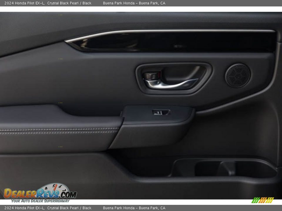 Door Panel of 2024 Honda Pilot EX-L Photo #34