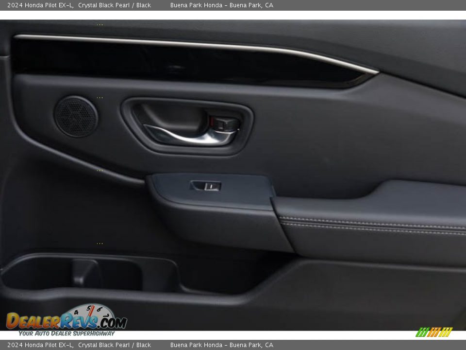 Door Panel of 2024 Honda Pilot EX-L Photo #36