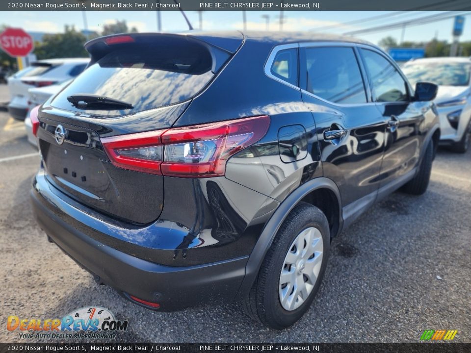 2020 Nissan Rogue Sport S Magnetic Black Pearl / Charcoal Photo #3