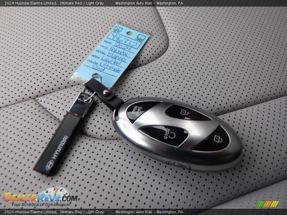 Keys of 2024 Hyundai Elantra Limited Photo #34