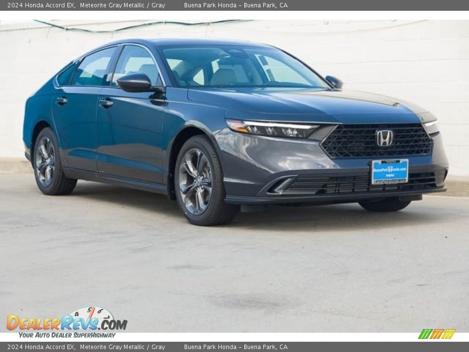 Front 3/4 View of 2024 Honda Accord EX Photo #1