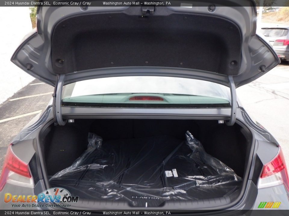 2024 Hyundai Elantra SEL Trunk Photo #27