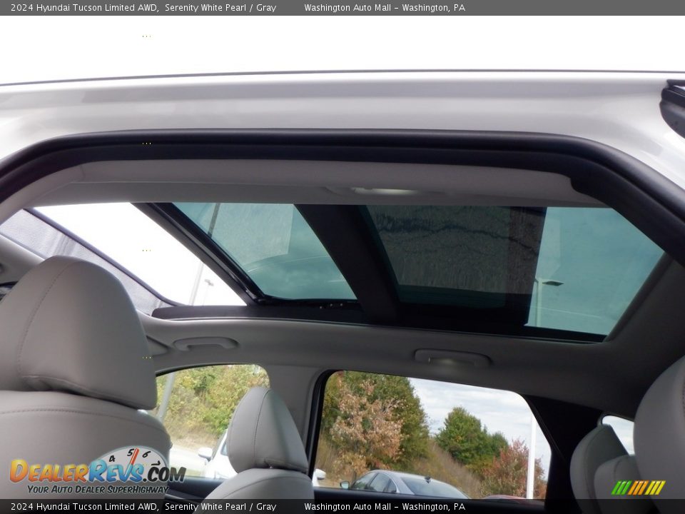 Sunroof of 2024 Hyundai Tucson Limited AWD Photo #9