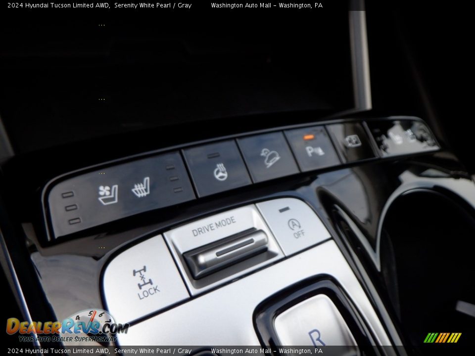 Controls of 2024 Hyundai Tucson Limited AWD Photo #18