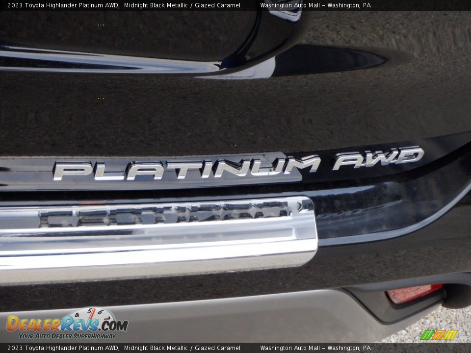 2023 Toyota Highlander Platinum AWD Logo Photo #8