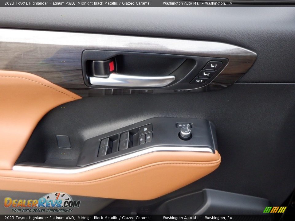 Door Panel of 2023 Toyota Highlander Platinum AWD Photo #13