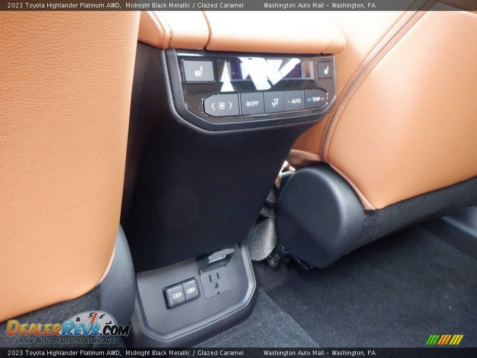 Controls of 2023 Toyota Highlander Platinum AWD Photo #30
