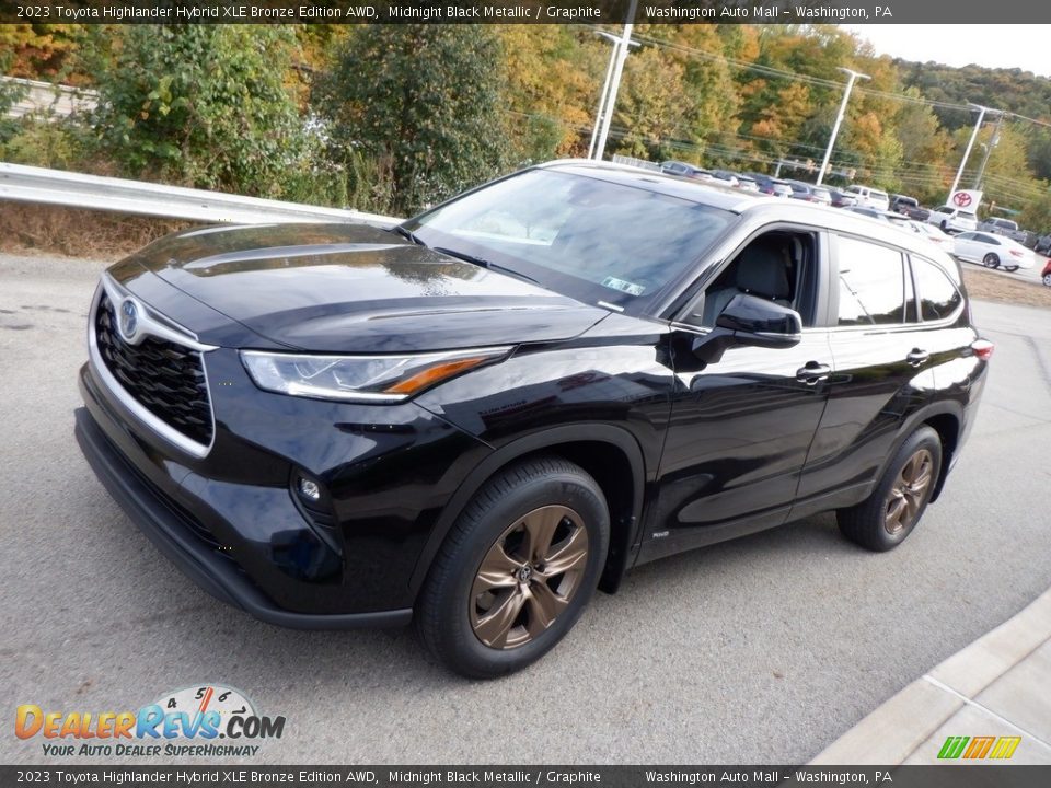 Midnight Black Metallic 2023 Toyota Highlander Hybrid XLE Bronze Edition AWD Photo #7