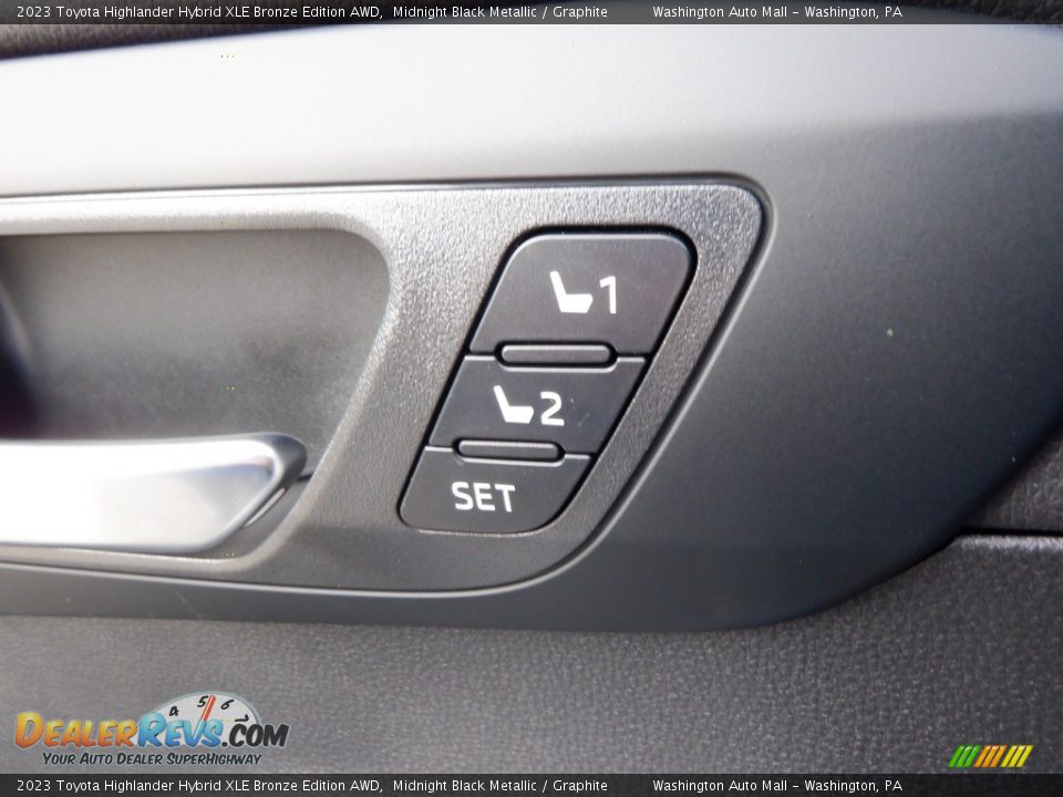 Controls of 2023 Toyota Highlander Hybrid XLE Bronze Edition AWD Photo #14