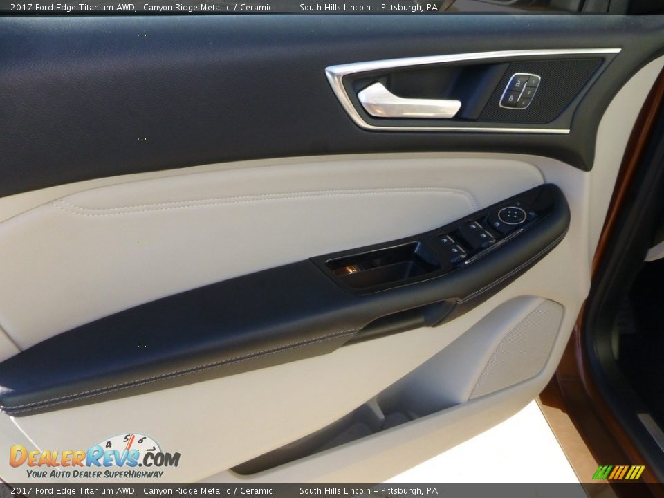 Door Panel of 2017 Ford Edge Titanium AWD Photo #19