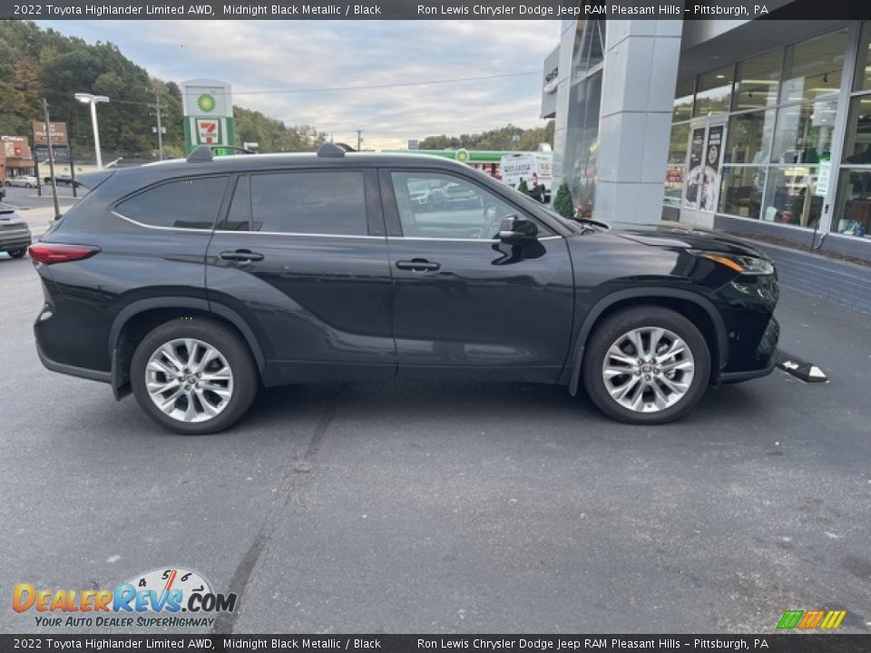 Midnight Black Metallic 2022 Toyota Highlander Limited AWD Photo #4