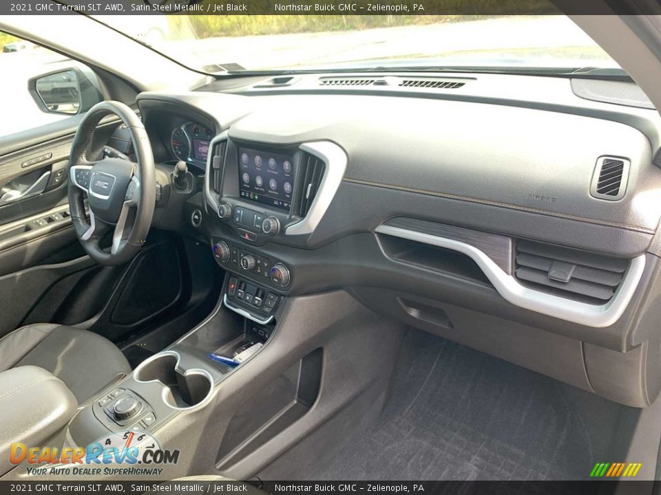 Dashboard of 2021 GMC Terrain SLT AWD Photo #28