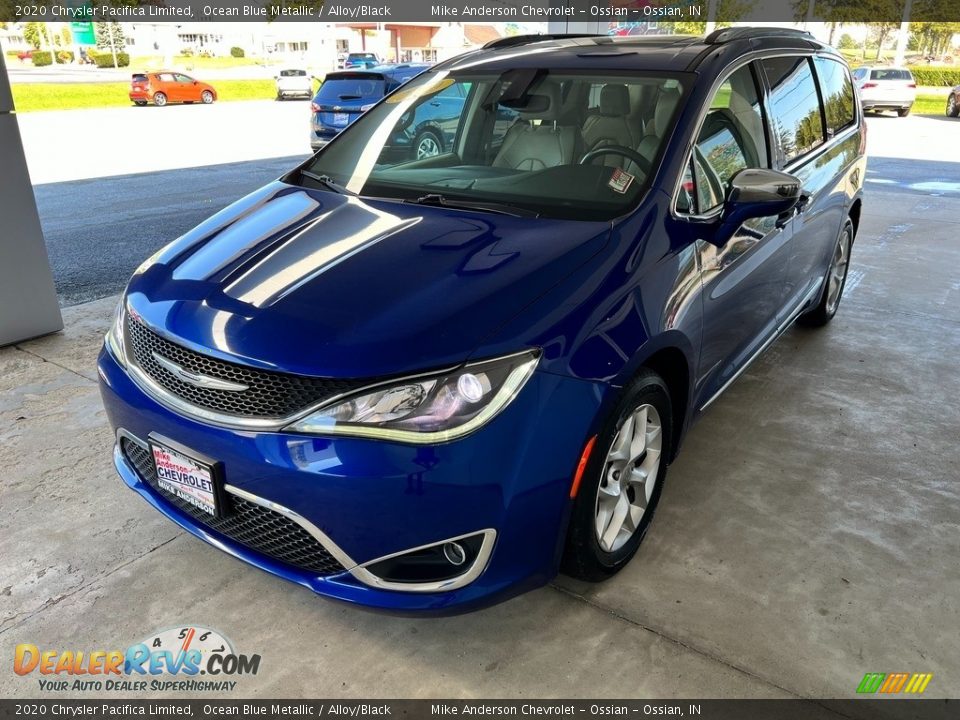 2020 Chrysler Pacifica Limited Ocean Blue Metallic / Alloy/Black Photo #2