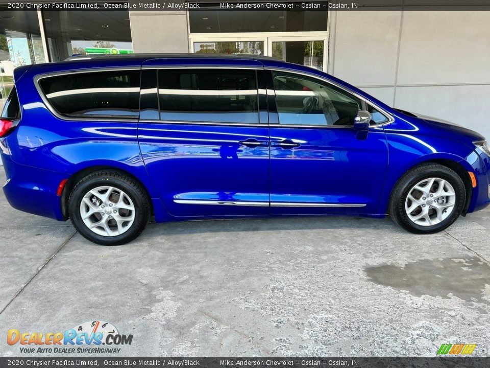 2020 Chrysler Pacifica Limited Ocean Blue Metallic / Alloy/Black Photo #5