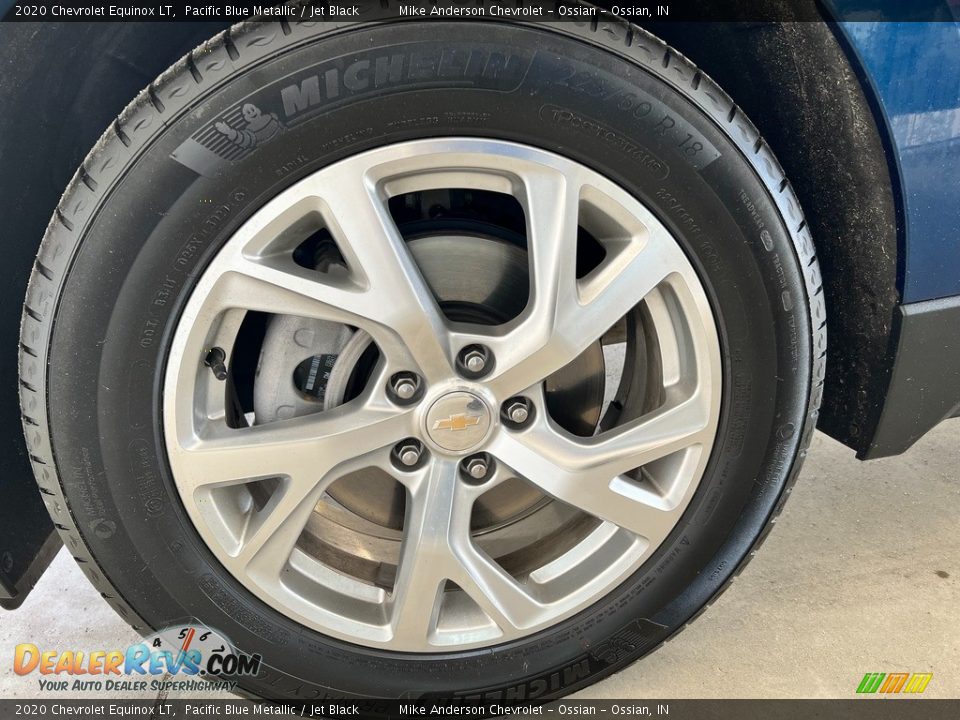 2020 Chevrolet Equinox LT Wheel Photo #12